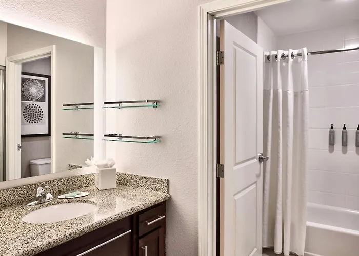 By Marriott Phoenix Gilbert