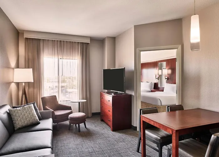 By Marriott Phoenix 3*