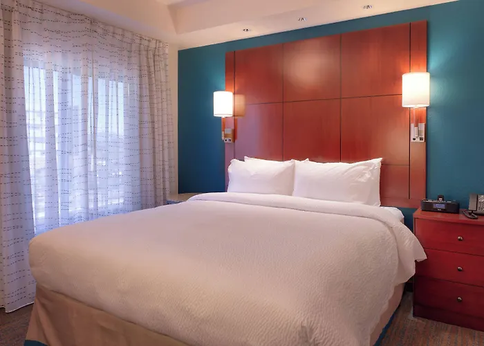 By Marriott Phoenix