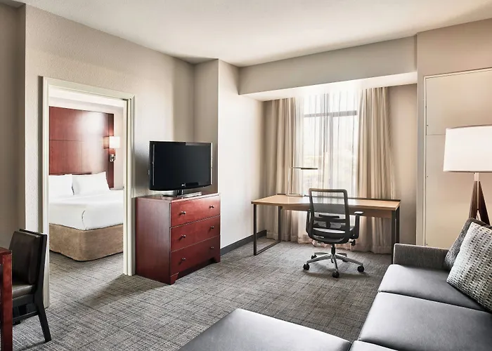 By Marriott Phoenix Gilbert